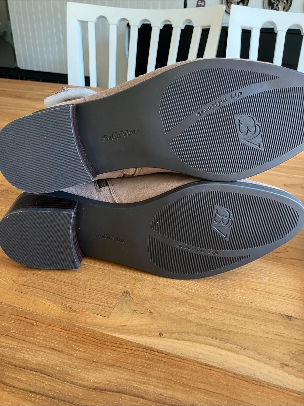 Bella Vita suede ankle